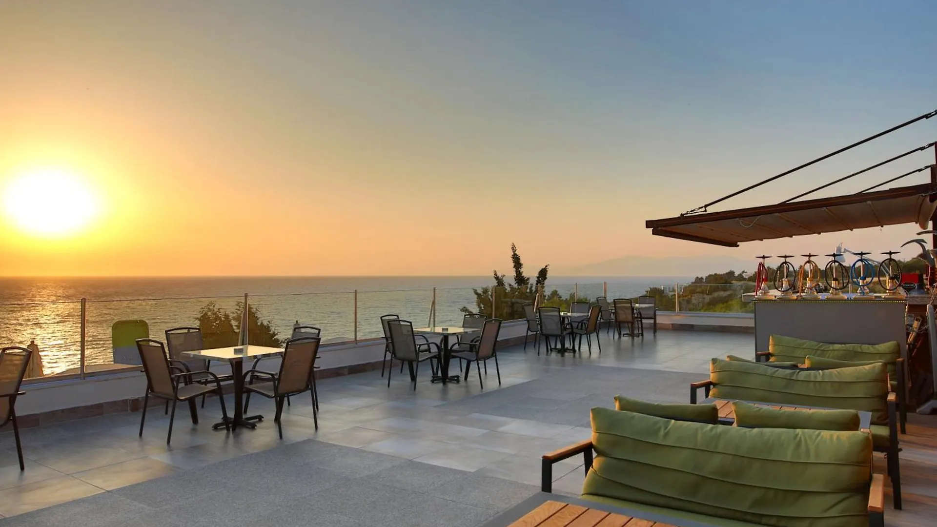 Sealight Resort Hotel Кушадасы